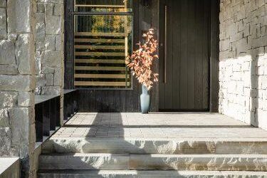 511-River-Street-Entry-375x300