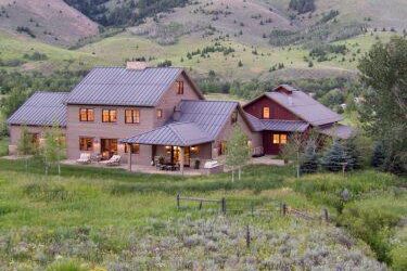 Brunelle-Architects-EAN-2-375x300
